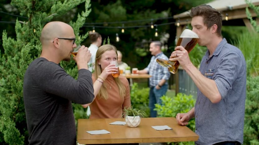 Friends drinking beer